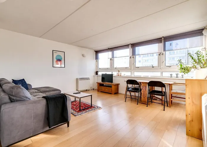 Cosy Battersea Flat
